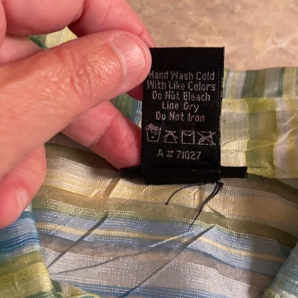 Citiknit oversized button front Sheer Top - Picture 8 of 9